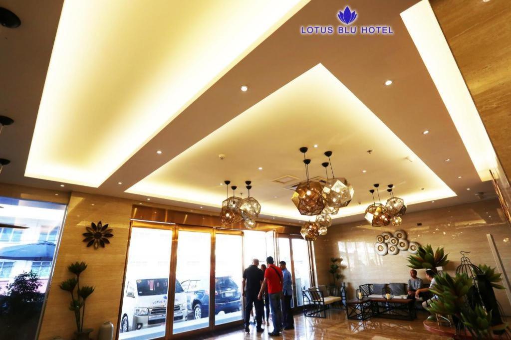 Lotus Blu Hotel Legazpi Bagian luar foto