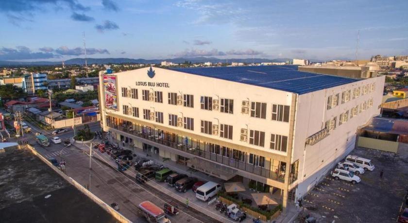 Lotus Blu Hotel Legazpi Bagian luar foto