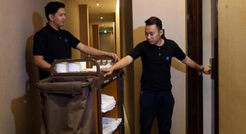 Lotus Blu Hotel Legazpi Bagian luar foto
