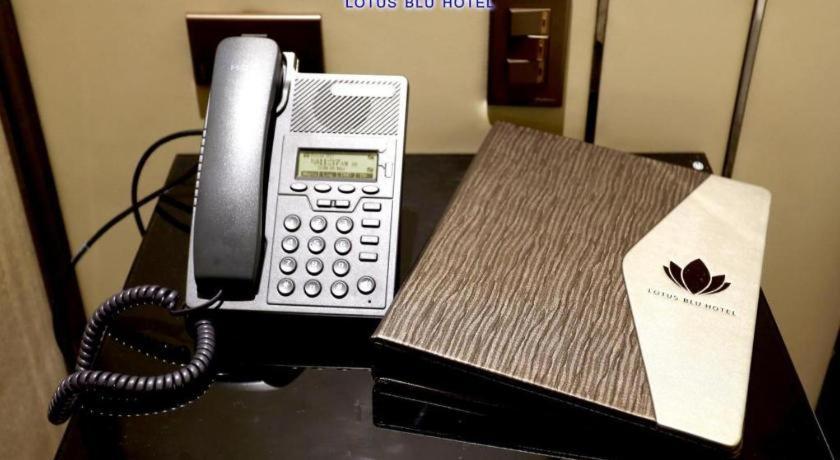 Lotus Blu Hotel Legazpi Bagian luar foto