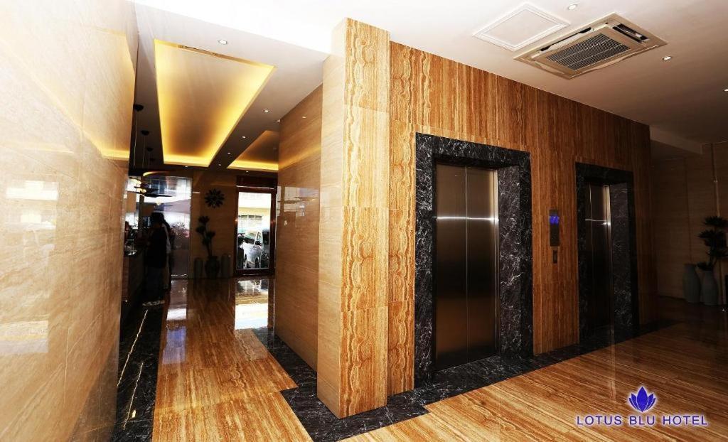 Lotus Blu Hotel Legazpi Bagian luar foto